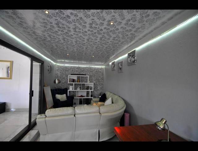 4 BEDROOM HOUSE FOR SALE IN GROENEWEIDE